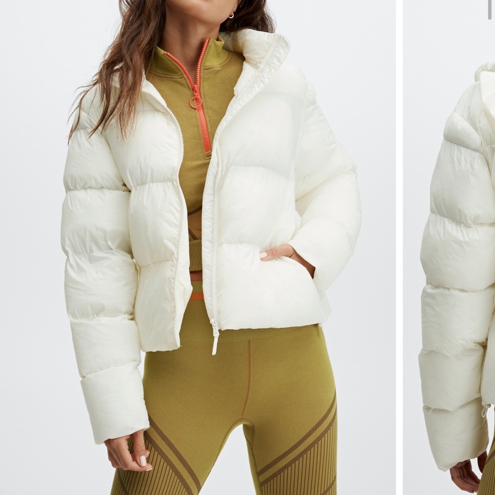 Fabletics Beatrix Packable Jacket - Picture 4 of 13